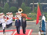 苏林总书记主持仪式 欢迎老挝人民革命党中央总书记、国家主席通伦访越